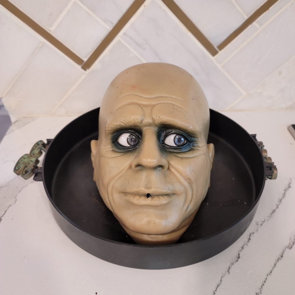 Gemmy uncle fester head on a plate. Wednesday Addams. Halloween